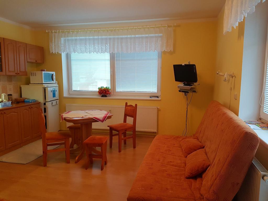Apartman Karolina 哈拉霍夫 外观 照片