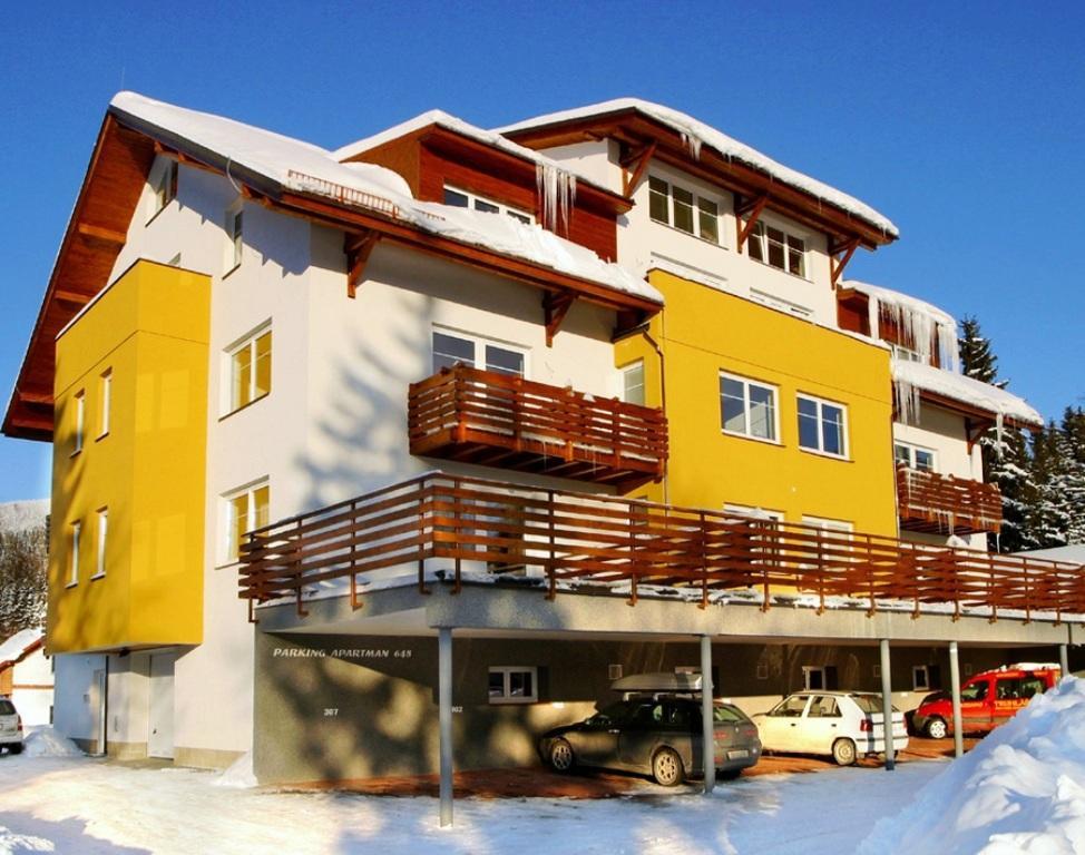 Apartman Karolina 哈拉霍夫 外观 照片