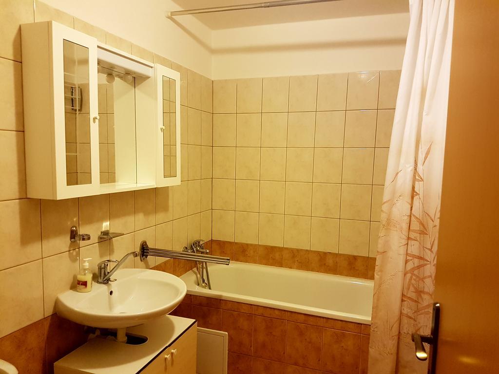 Apartman Karolina 哈拉霍夫 外观 照片